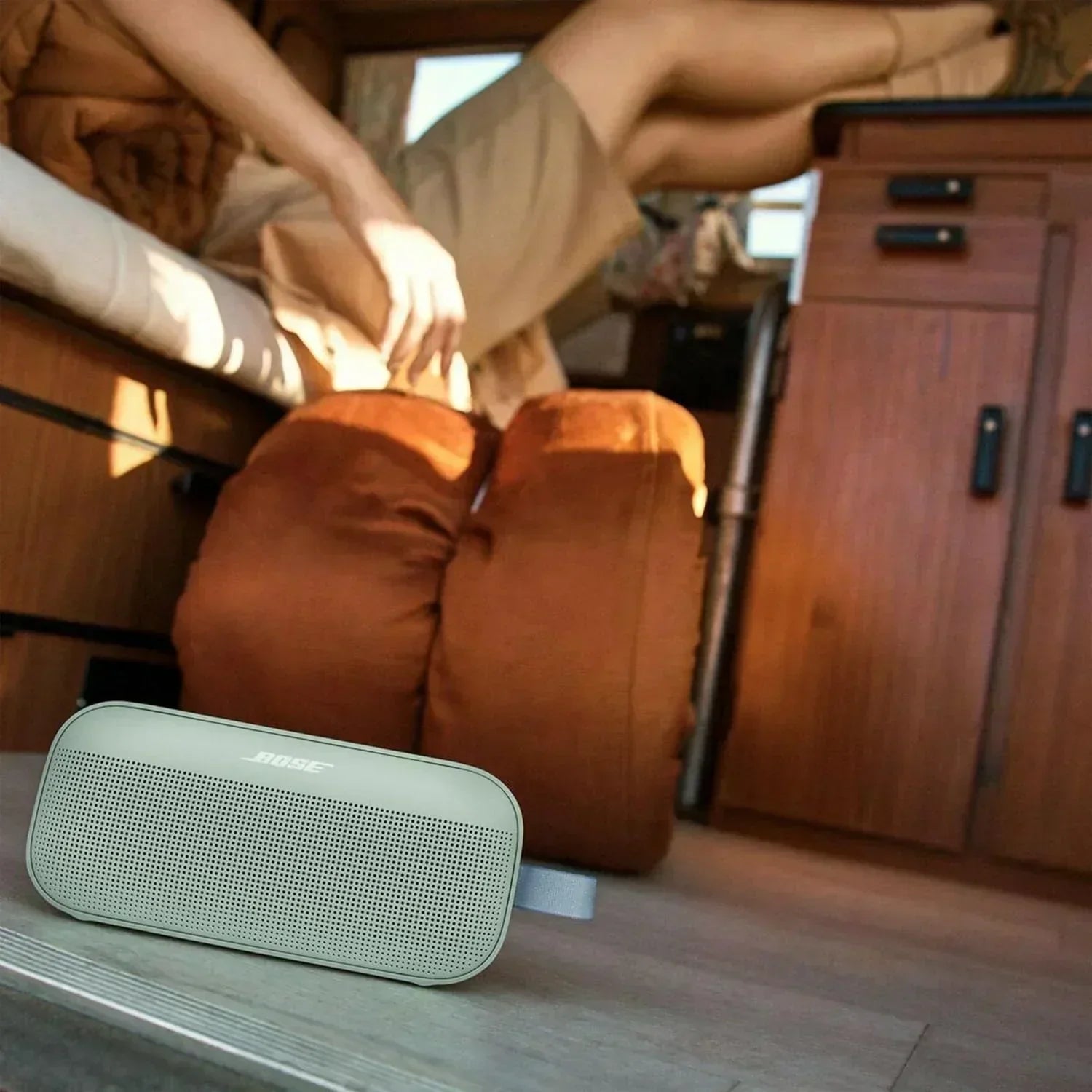 Bose SoundLink Flex Portable Bluetooth Speaker Portable Outdoor Speaker with Hi-Fi Audio