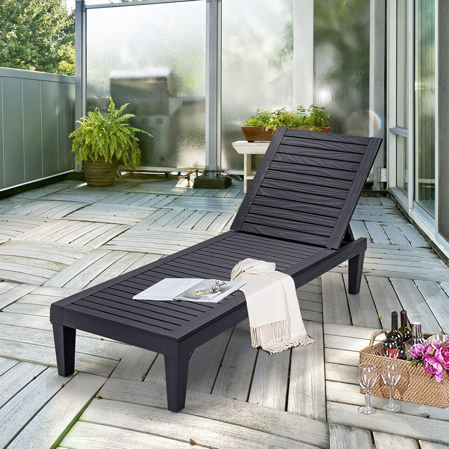 Outdoor Chaise Lounge Chair, Lightweight Patio Lounge Recliner Chair with Adjustable Backrest, 5 Reclining Positions Chaise Lounger for Patio, Beach, Balcony, Poolside, Backyard (1, Black)