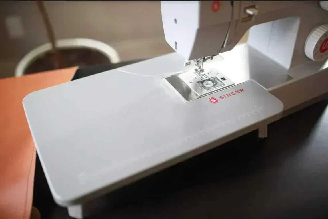 Heavy-Duty 4423 High-Speed Sewing Machine Includes Accessory Kit 97 Stitches One-Step Buttonhole