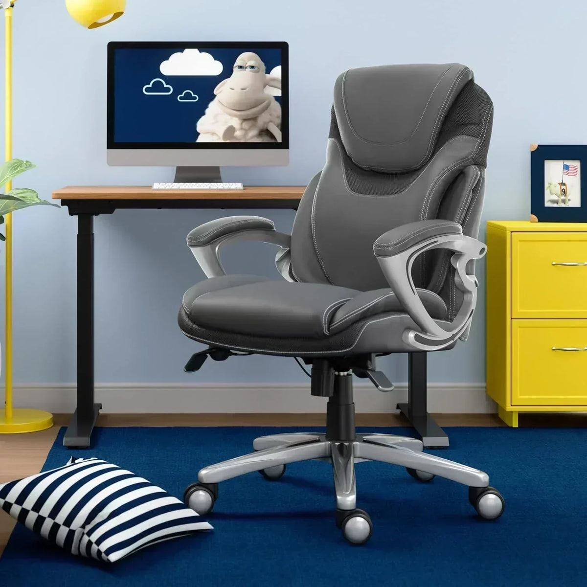 Executive office chair ergonomic computer desk and chair