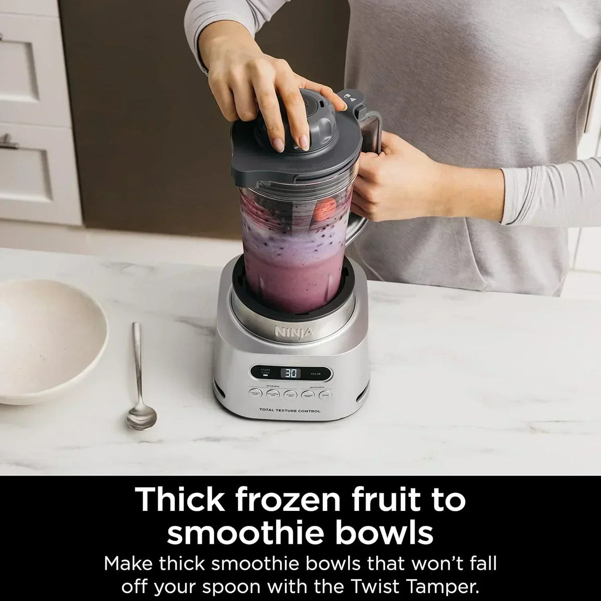 Ninja SS151 Twisti Blender Duo High Speed 1600 WP Smoothie Nutrition Extractor