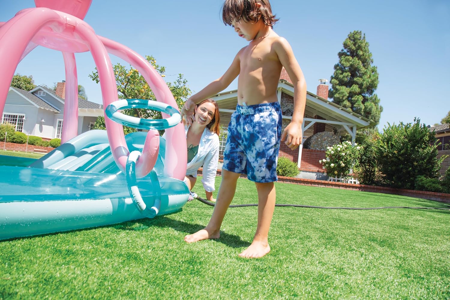 Intex 96 x 78 x 28 Inflatable Jungle Adventure Play Center Spray Kiddie Pool - Backyard Kids Water Slide, Outdoor Blow-Up Splash Pad for Toddlers