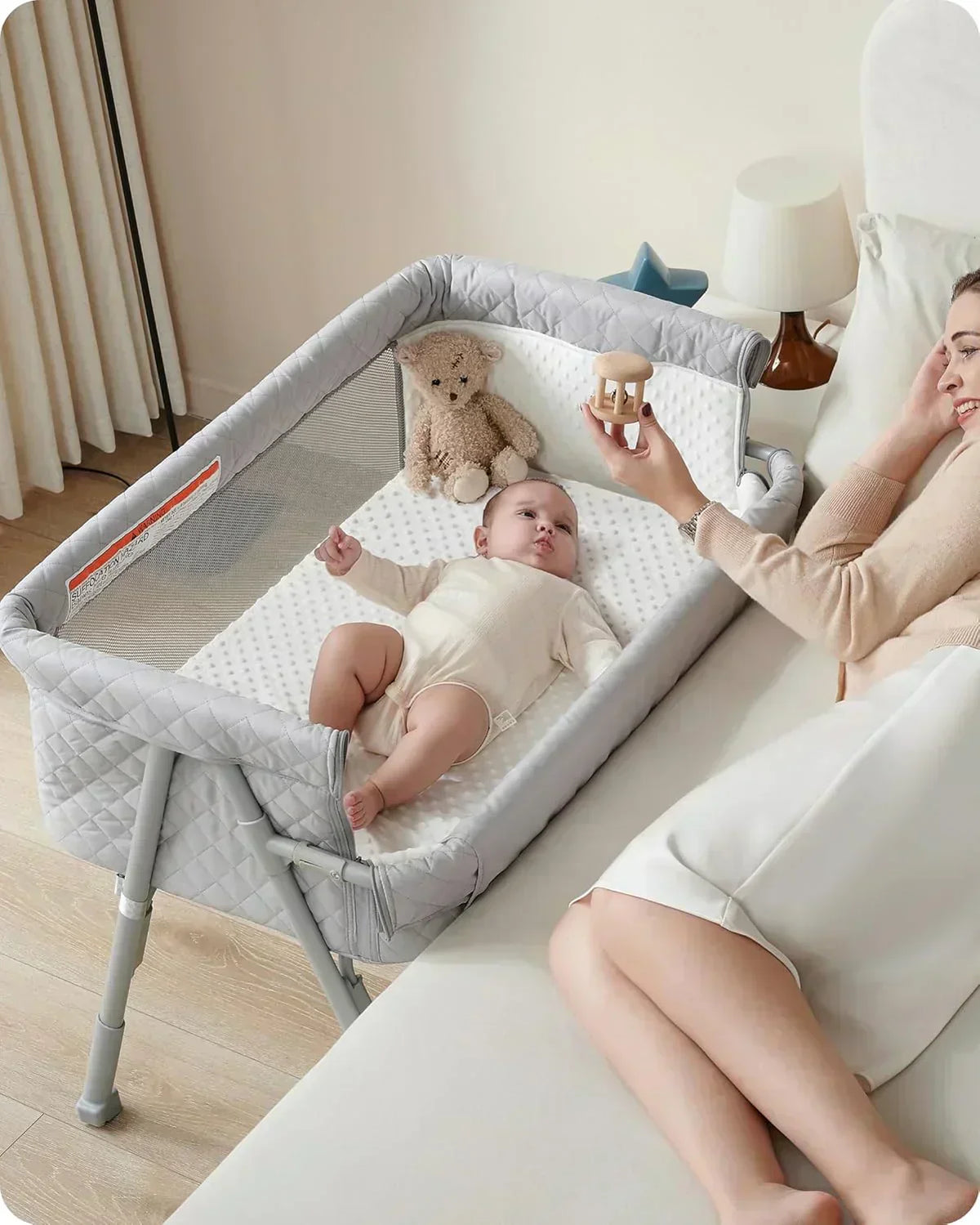 Bassinet Bedside Sleeper Baby Crib for Newborn Baby Bassinets Bedside Sleeper 4 Auto-Lock